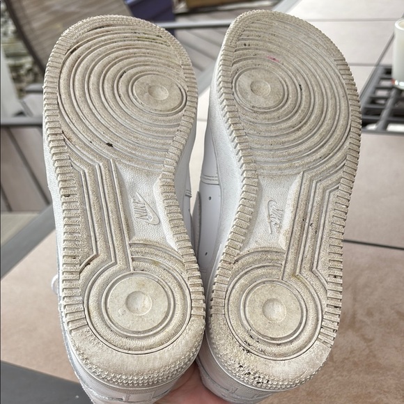 Nike Air Force 1 Men’s White Sneakers-8 - Picture 13 of 14
